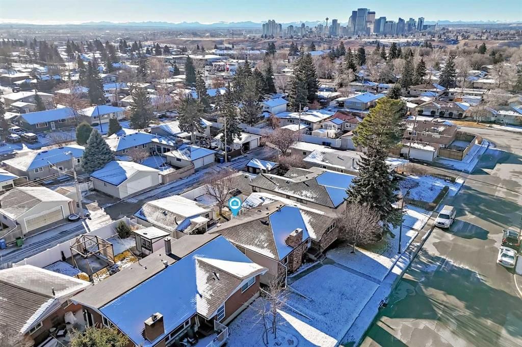 2119 Mackid Crescent NE, Calgary — photo 4 of 45
