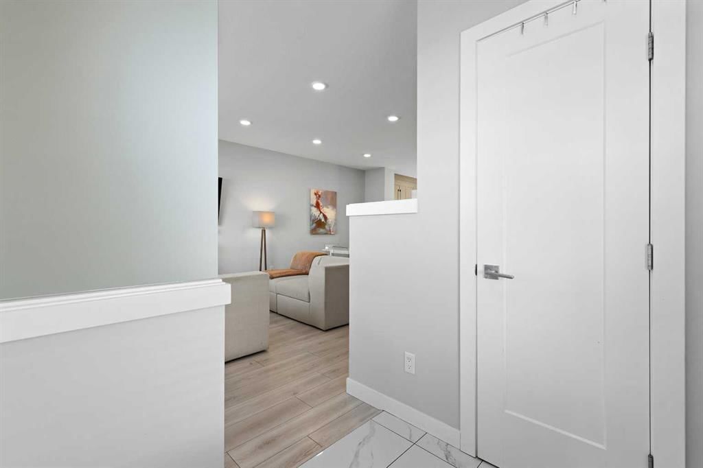 1249 Carrington Boulevard NW, Calgary — photo 2 of 42