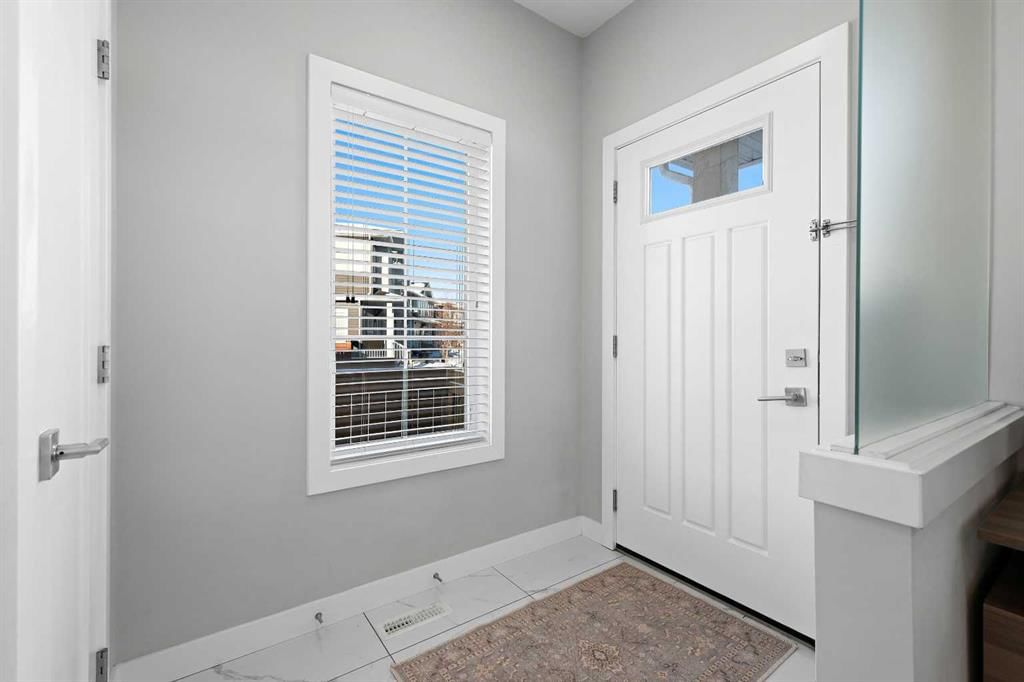 1249 Carrington Boulevard NW, Calgary — photo 3 of 42
