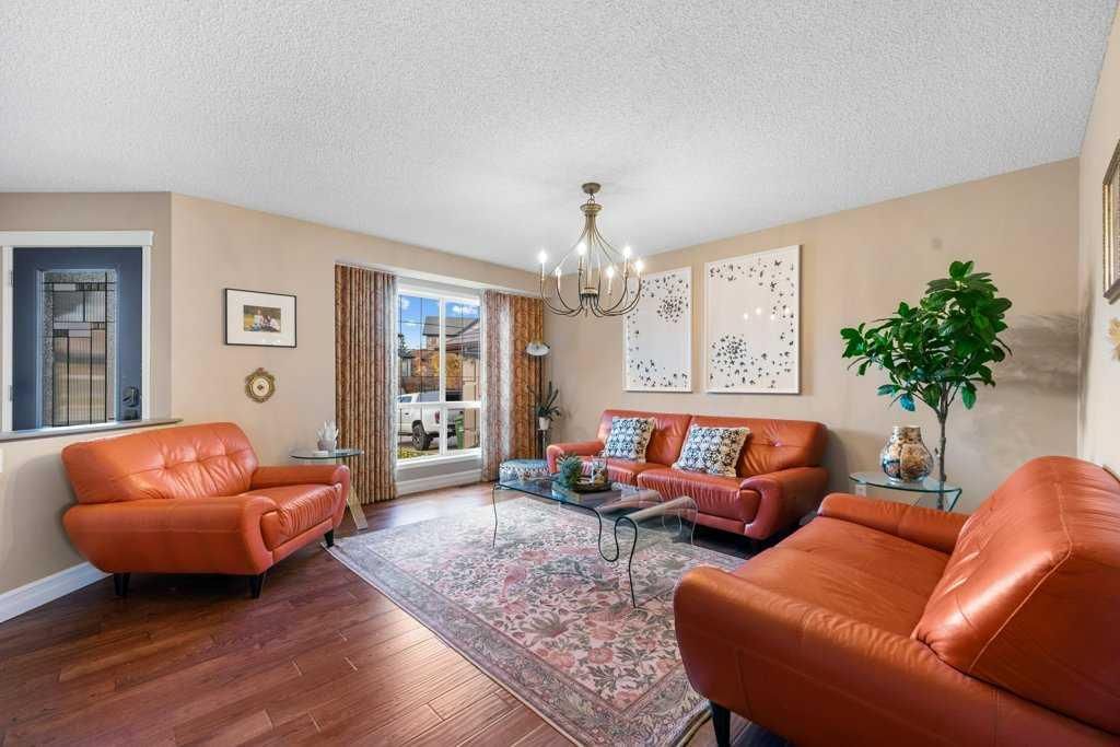 178 Cranwell Close SE, Calgary — photo 4 of 50