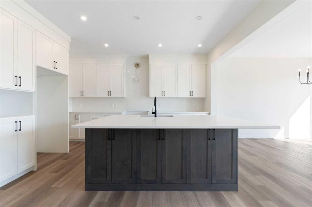 266 West Grove Lane SW, Calgary — photo 2 of 46