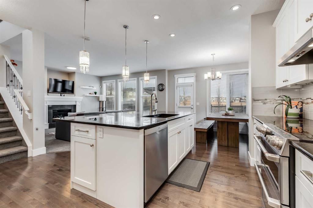80 Evansfield Place NW, Calgary — photo 3 of 50