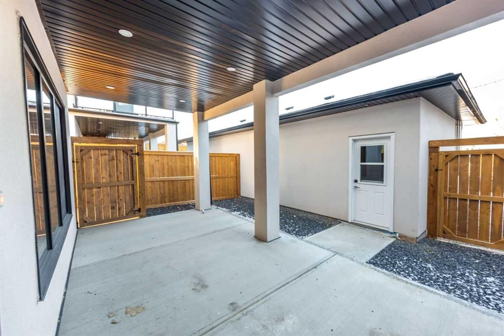 3016 13 Avenue SW, Calgary — photo 5 of 50