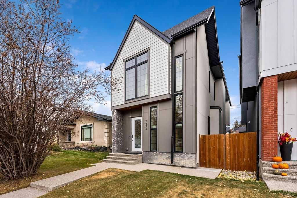 2024 50 Avenue SW, Calgary — main listing photo
