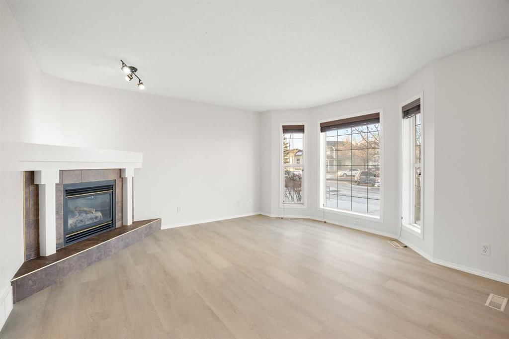 13 Coville Gardens NE, Calgary — photo 3 of 29