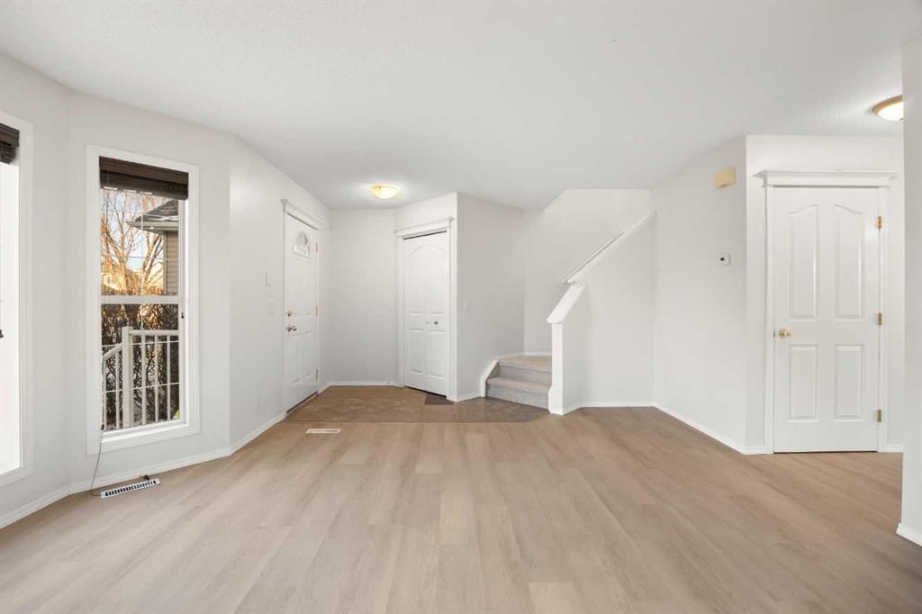 13 Coville Gardens NE, Calgary — photo 5 of 29