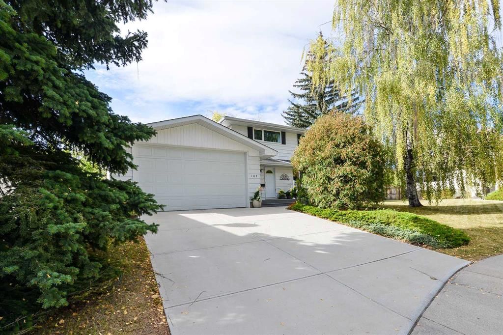 104 Dalgleish Bay NW, Calgary — photo 3 of 50