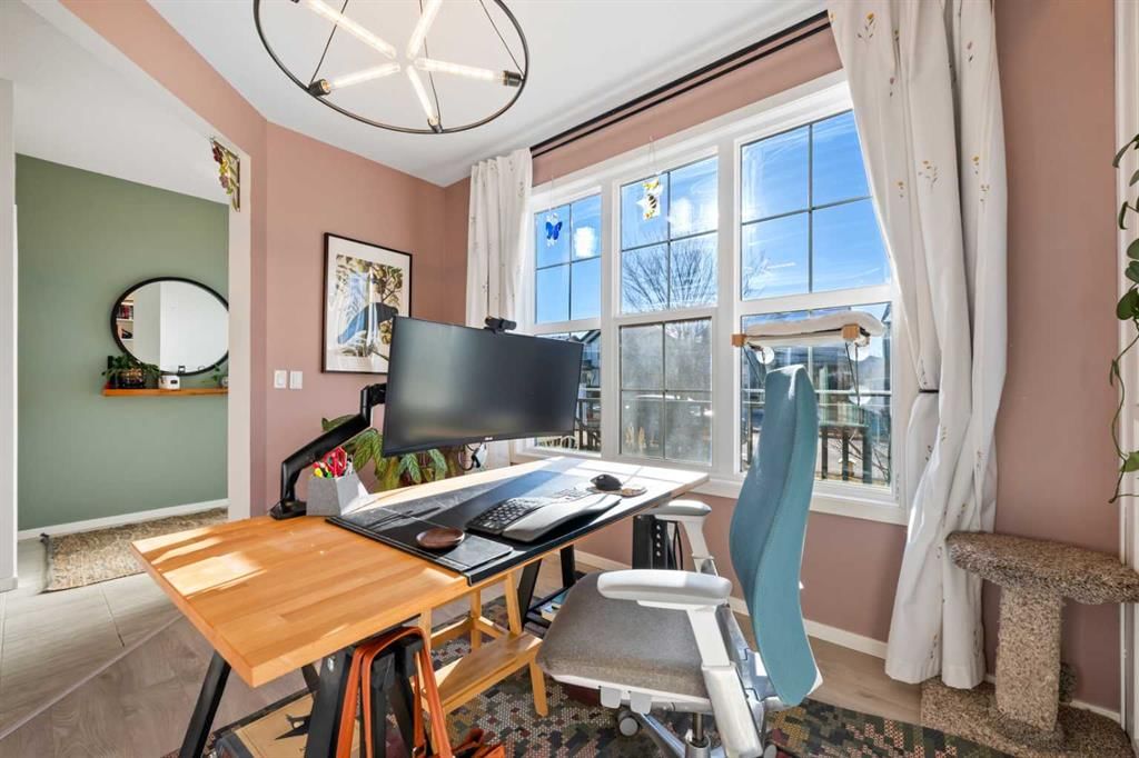 1307 Walden Drive SE, Calgary — photo 3 of 39