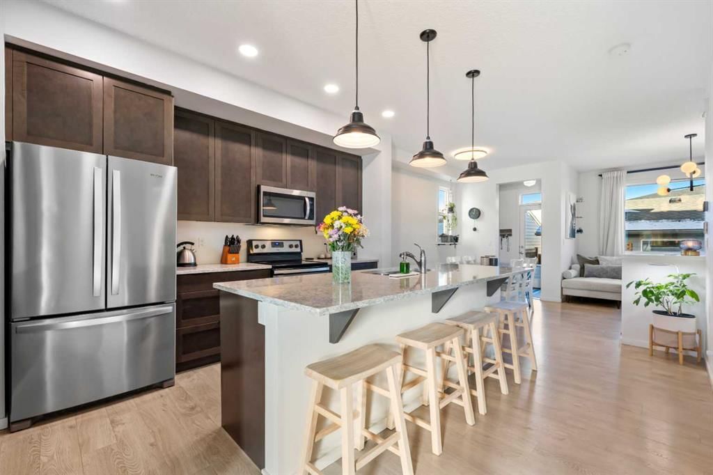 1307 Walden Drive SE, Calgary — photo 4 of 39