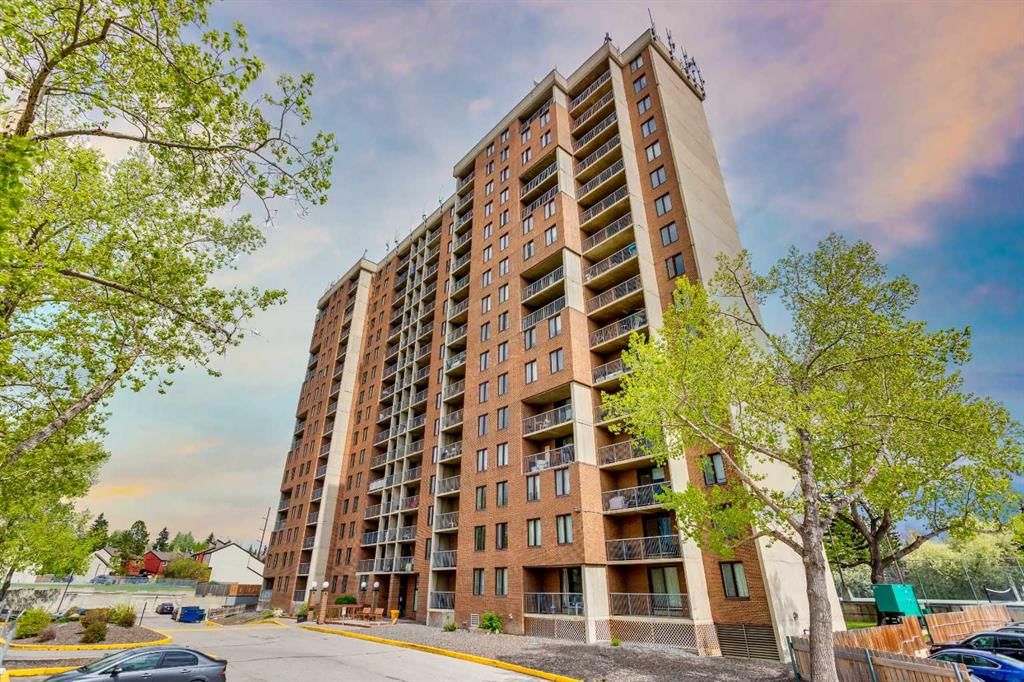 208, 4944 Dalton Drive NW, Calgary — main listing photo