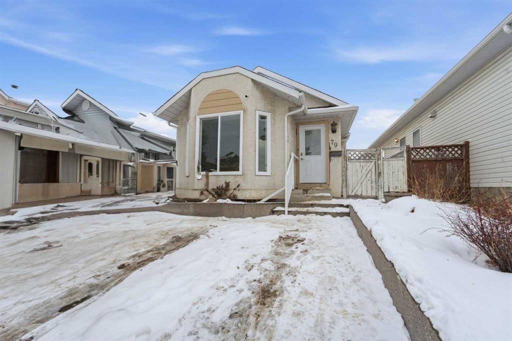 79 Martinview Crescent NE, Calgary — photo 2 of 31