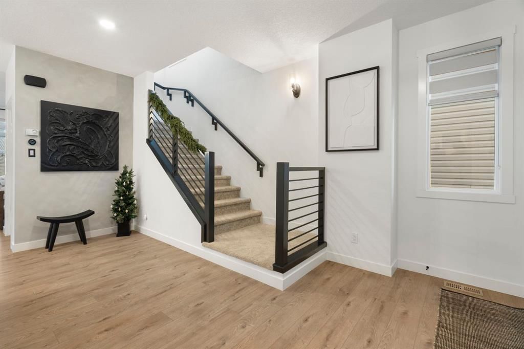 31 Saddlebred Court, Cochrane — photo 3 of 26