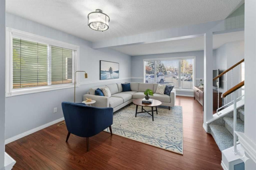 108 Woodborough Crescent SW, Calgary — photo 2 of 50
