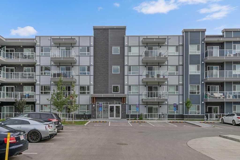 307, 40 Carrington Plaza NW, Calgary — photo 3 of 35