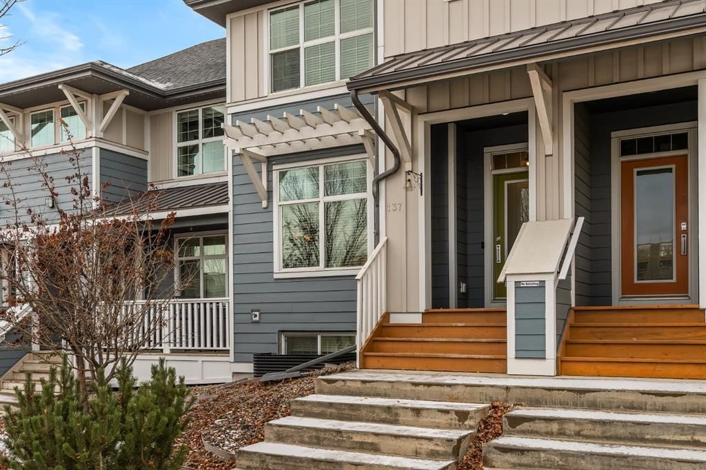 137 Mahogany Drive SE, Calgary — main listing photo