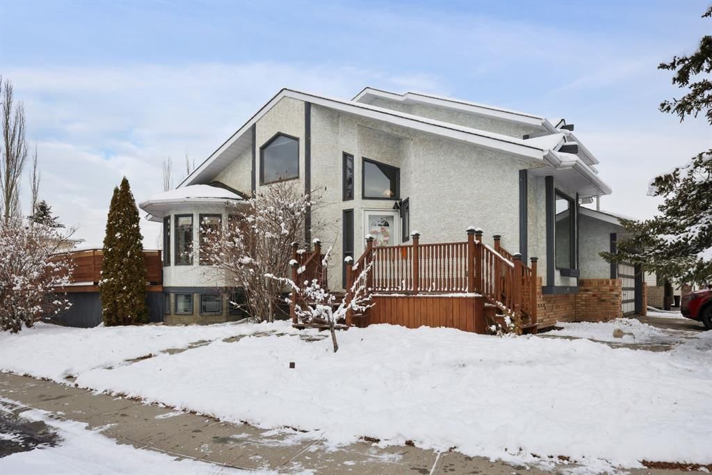 123 Mckerrell Crescent SE, Calgary — main listing photo
