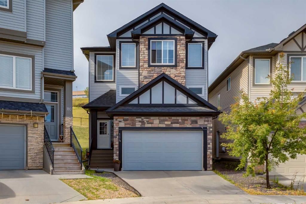 114 Sherwood Mount NW, Calgary — main listing photo
