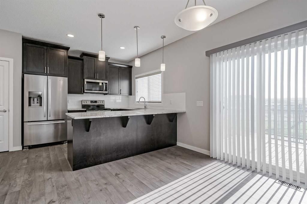 170 Carringvue Park NW, Calgary — photo 5 of 45