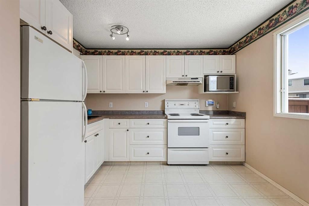73, 1155 Falconridge Drive NE, Calgary — photo 5 of 29