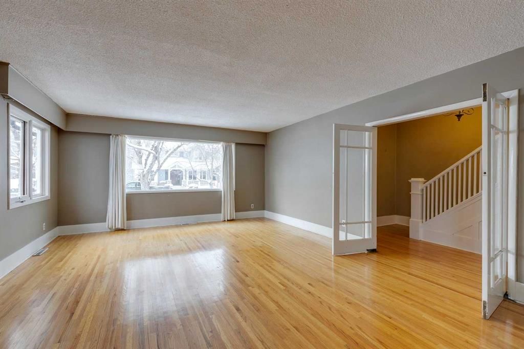 3226 7 Street SW, Calgary — photo 5 of 23
