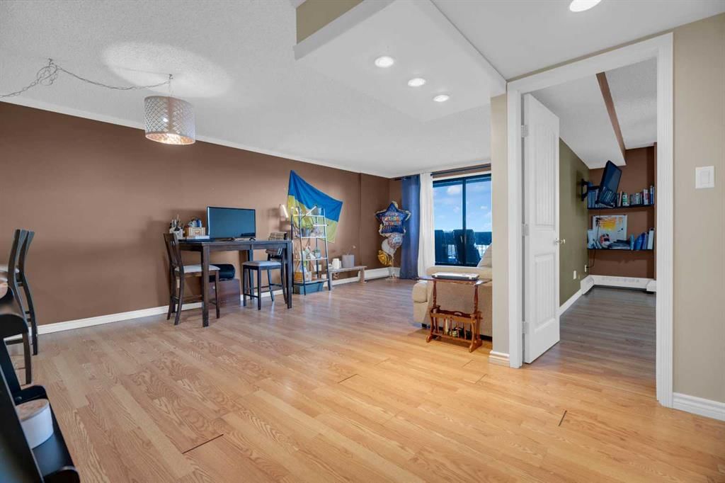 1006, 9800 Horton Road SW, Calgary — photo 4 of 23