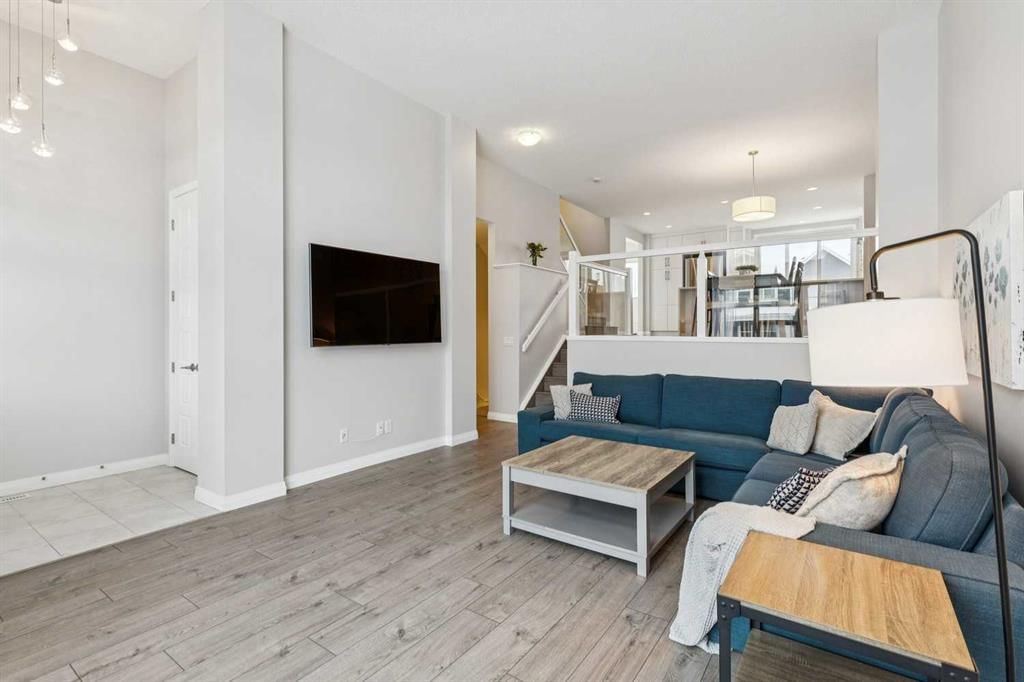 95 Masters Link SE, Calgary — photo 4 of 47