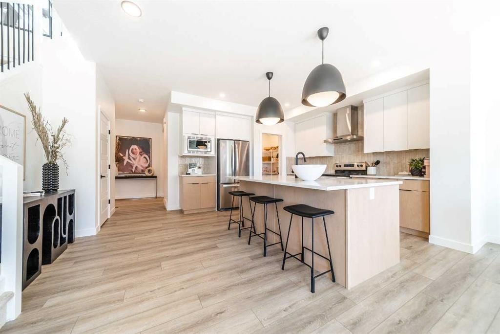 55 Creekstone Common SW, Calgary — photo 3 of 11