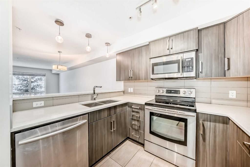 209, 611 Edmonton Trail NE, Calgary — main listing photo