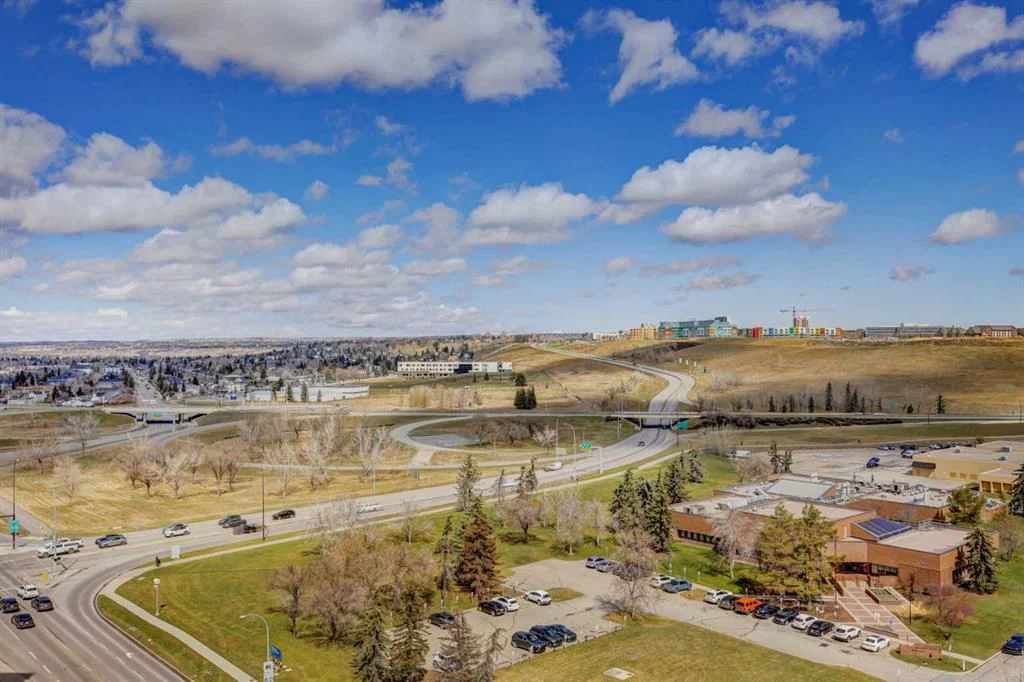 1501, 145 Point Drive NW, Calgary — photo 3 of 47