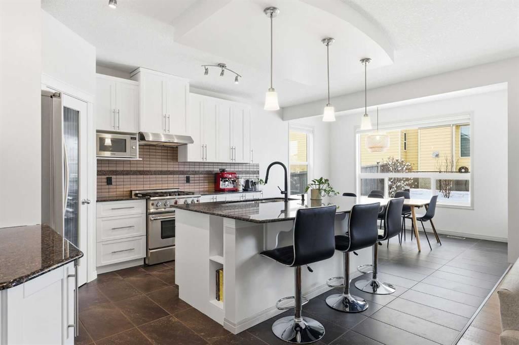 9 Sage Hill Landing NW, Calgary — photo 5 of 49