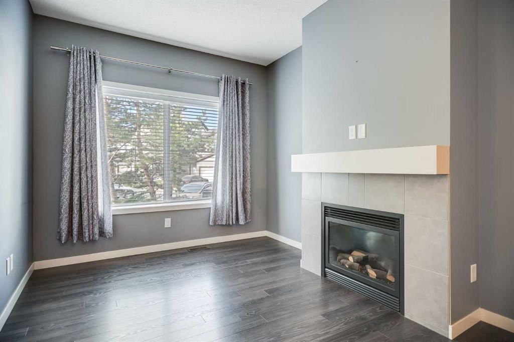 384 Copperpond Landing SE, Calgary — photo 5 of 40
