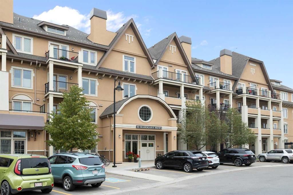 301, 10 Mahogany Mews SE, Calgary — main listing photo
