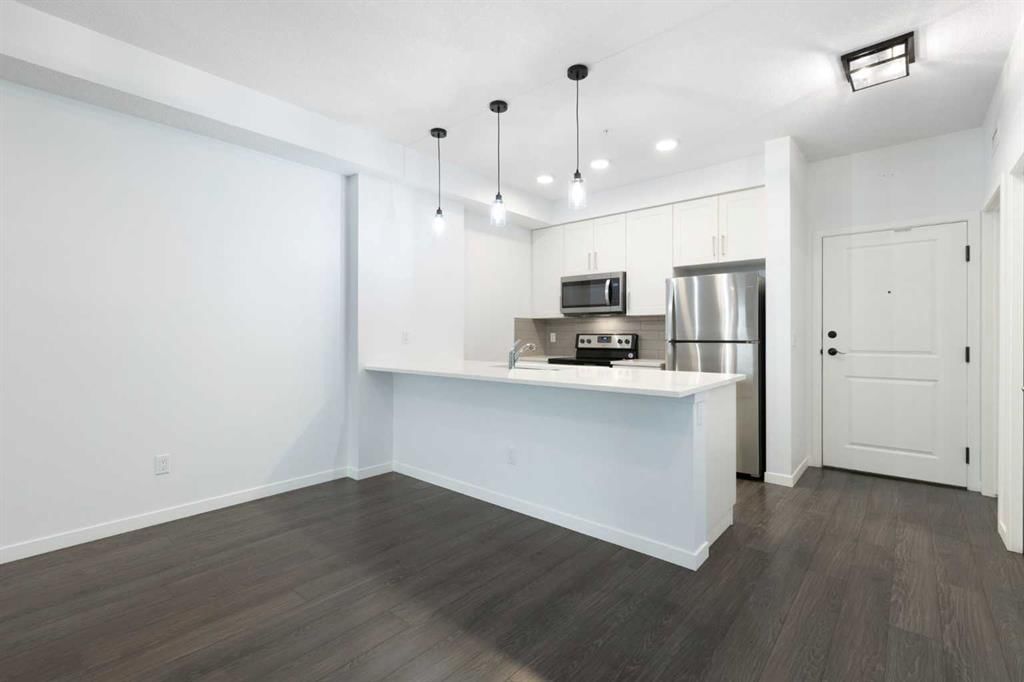 301, 10 Mahogany Mews SE, Calgary — photo 4 of 46