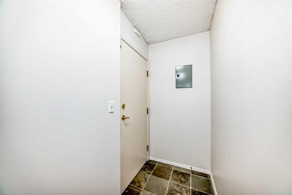 301, 235 15 Avenue SW, Calgary — photo 5 of 26