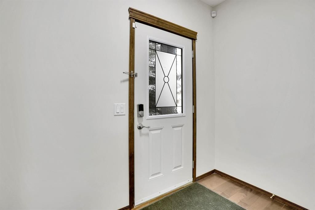 142 Everoak Green SW, Calgary — photo 4 of 38