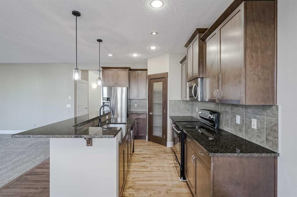76 Mahogany Terrace SE, Calgary — photo 3 of 39
