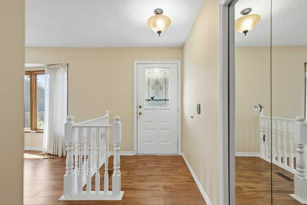 14804 Deer Run Drive SE, Calgary — photo 3 of 48