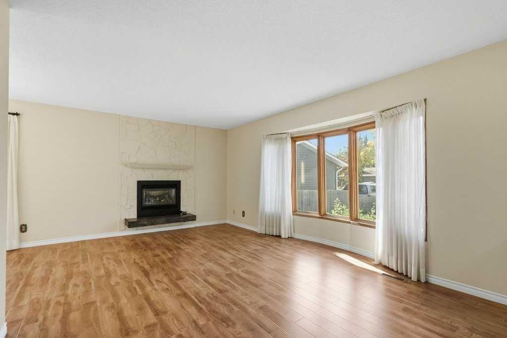 14804 Deer Run Drive SE, Calgary — photo 4 of 48
