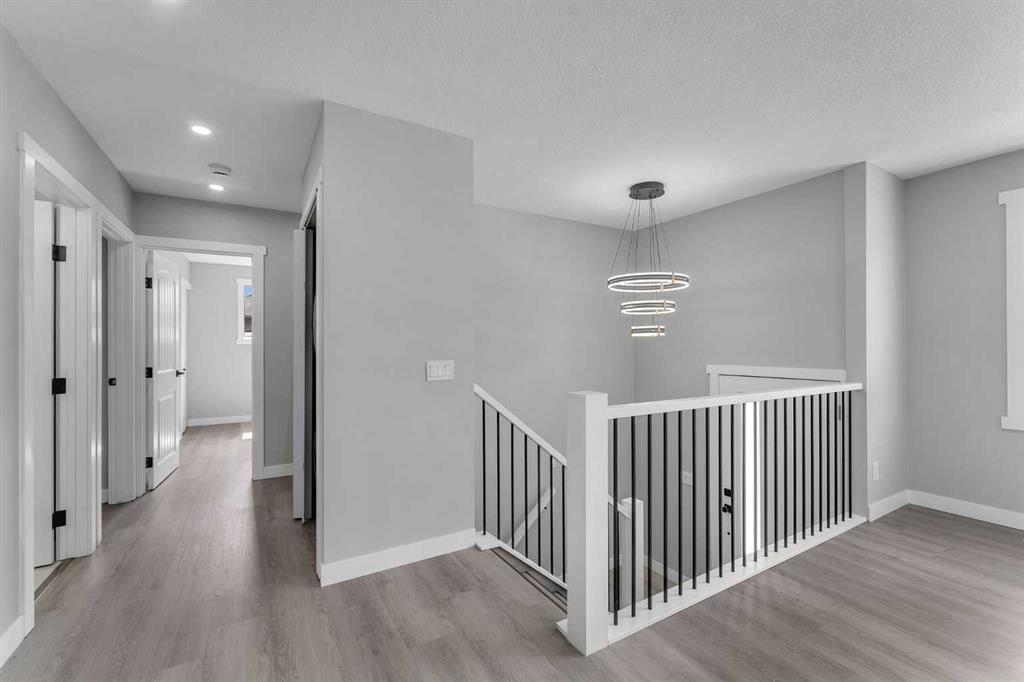 992 Rundlecairn Way NE, Calgary — photo 5 of 36
