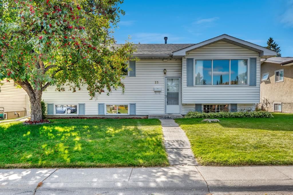 23 Brazeau Crescent SW, Calgary — main listing photo
