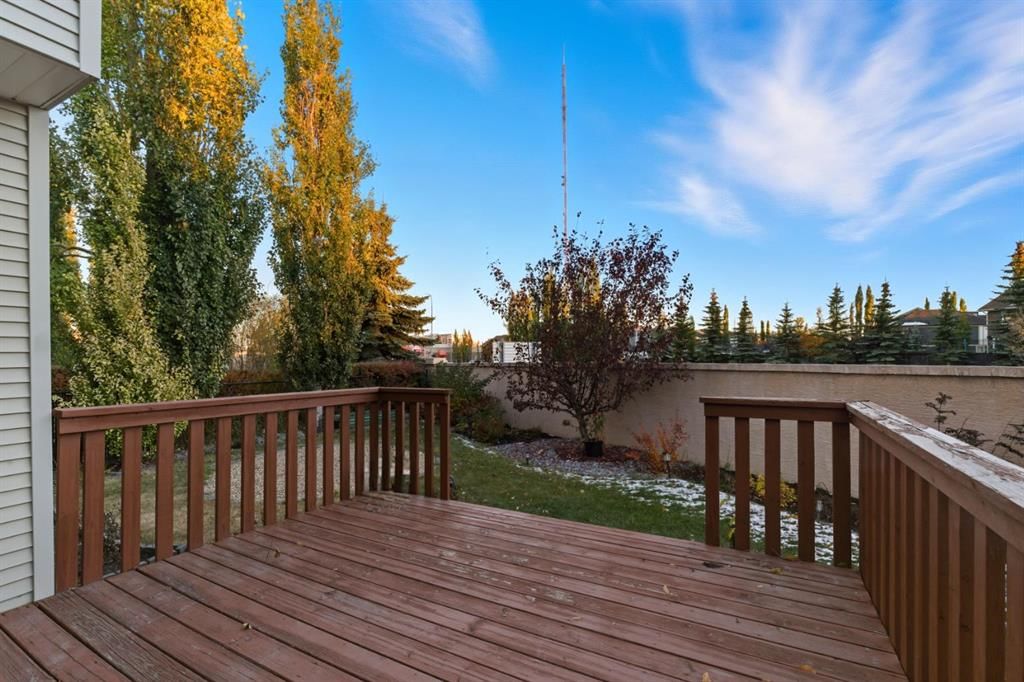 64 Cougarstone Square SW, Calgary — photo 3 of 48