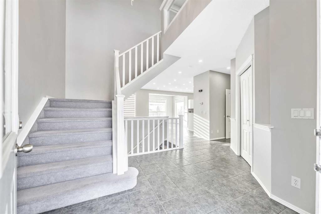 312 Kincora Heights NW, Calgary — photo 4 of 43