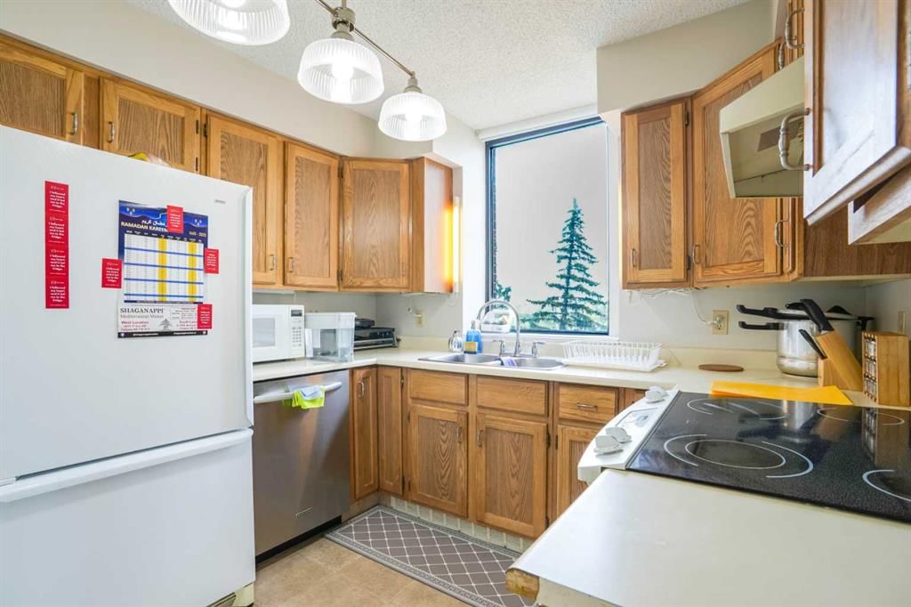 408, 80 Point Mckay Crescent NW, Calgary — photo 3 of 38