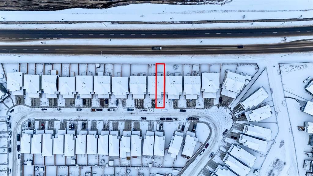 175 Creekstone Way SW, Calgary — photo 3 of 38