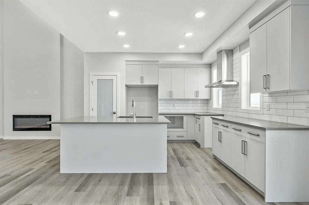 158 Osprey Hill Way SW, Calgary — photo 5 of 21