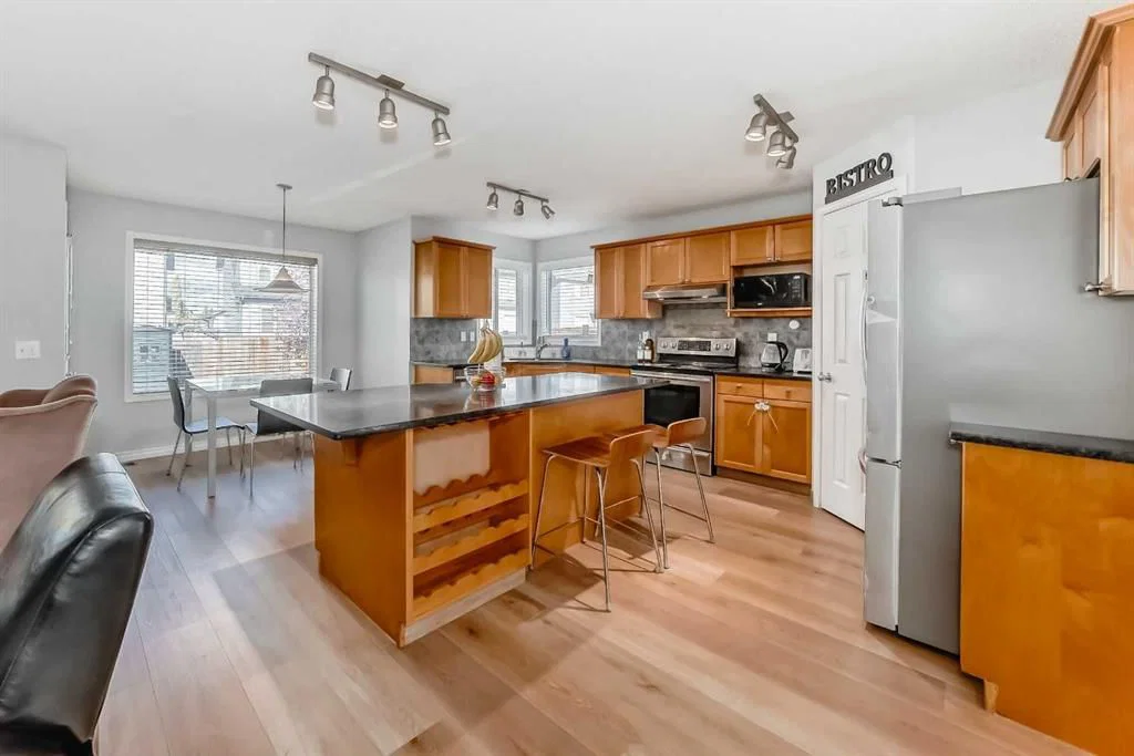 307 Panatella Court NW, Calgary — main listing photo