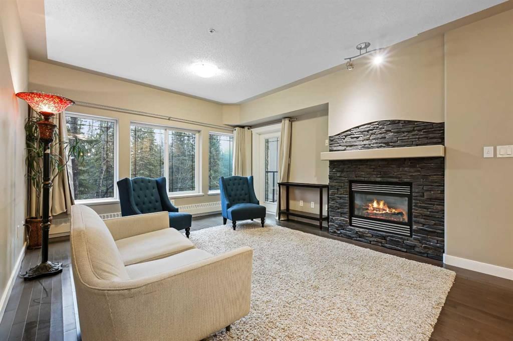 313, 20 Discovery Ridge Close SW, Calgary — photo 3 of 44
