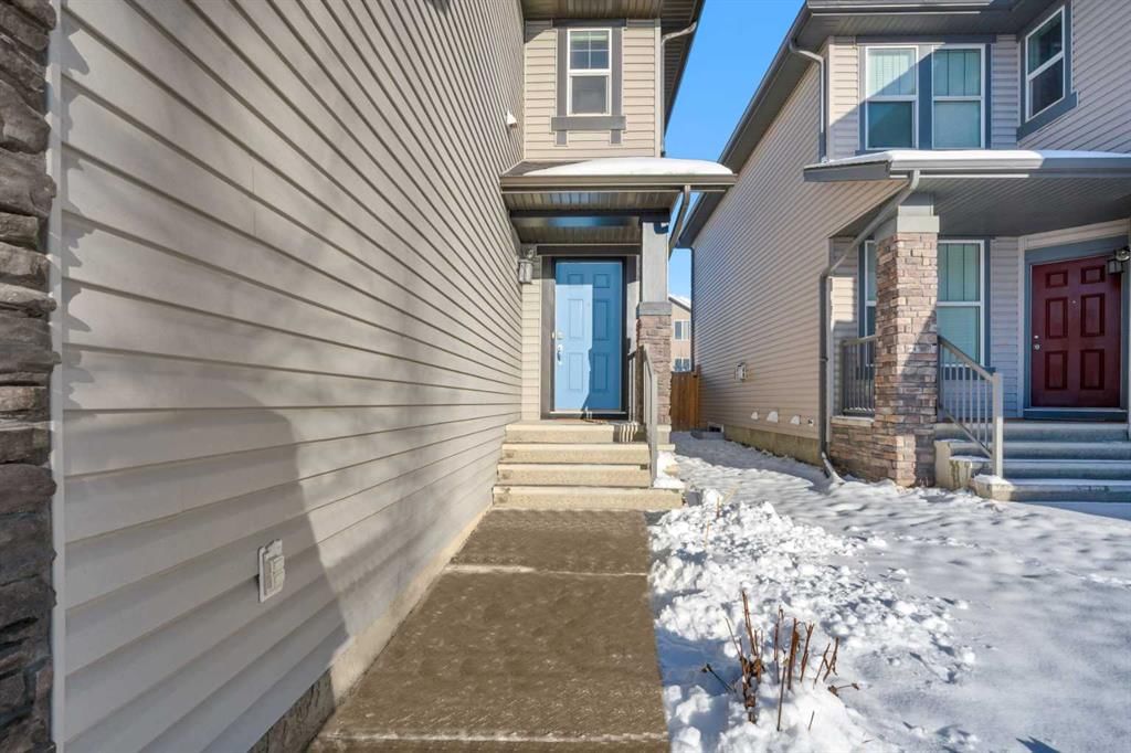 24 Panatella Square NW, Calgary — photo 2 of 47