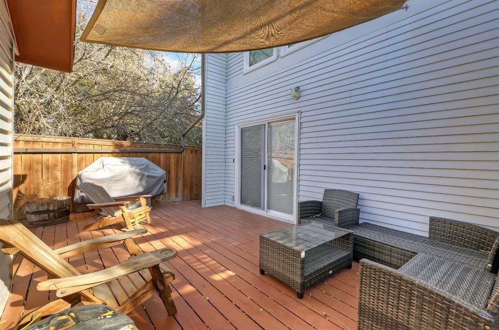 2227 30 Street SW, Calgary — photo 4 of 12