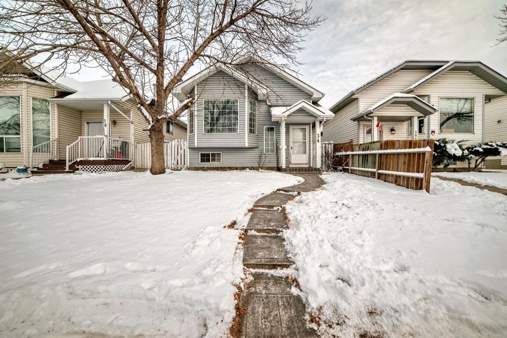 34 ERIN MEADOW Close SE, Calgary — main listing photo